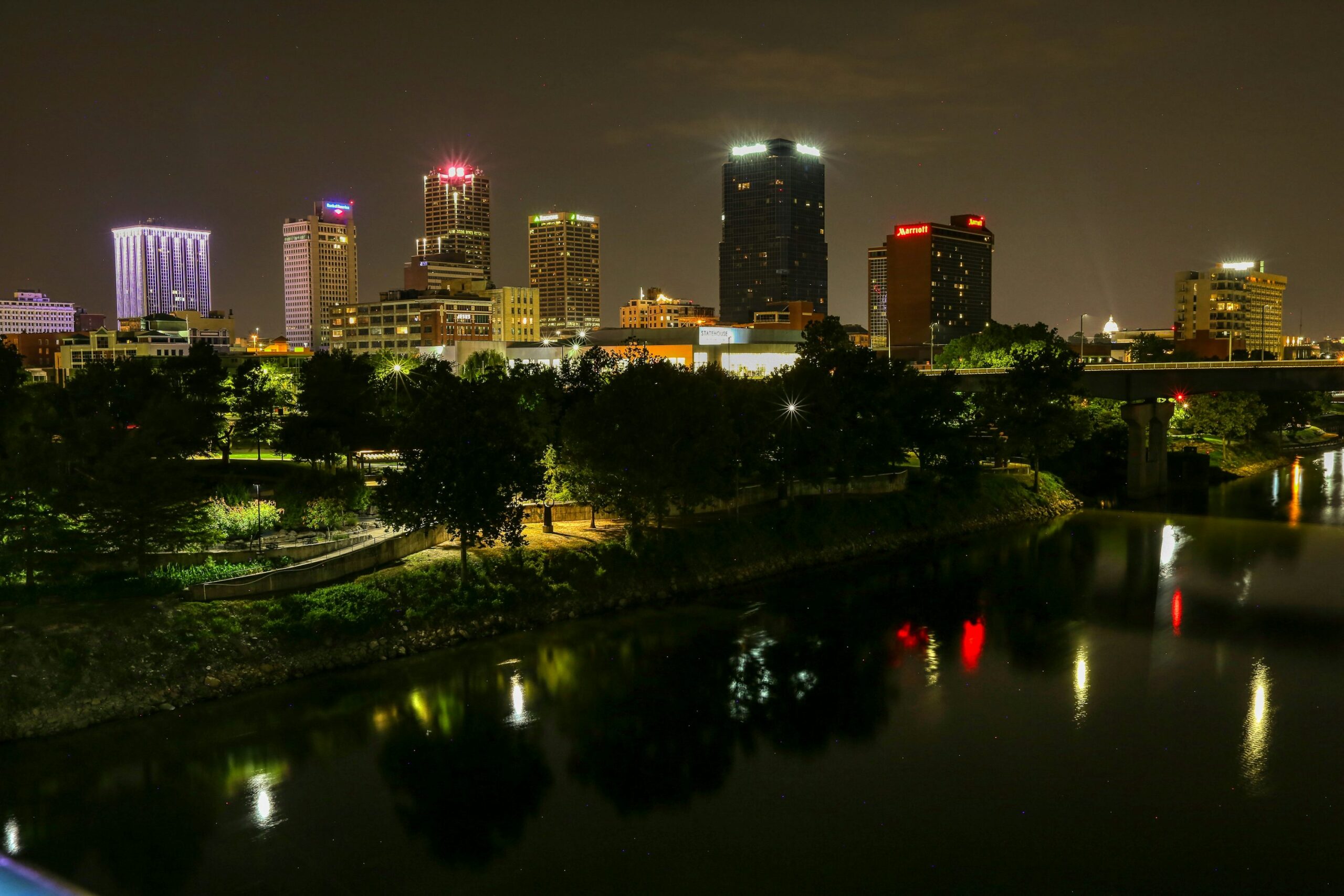 A view of Little Rock, Arkansas at night.